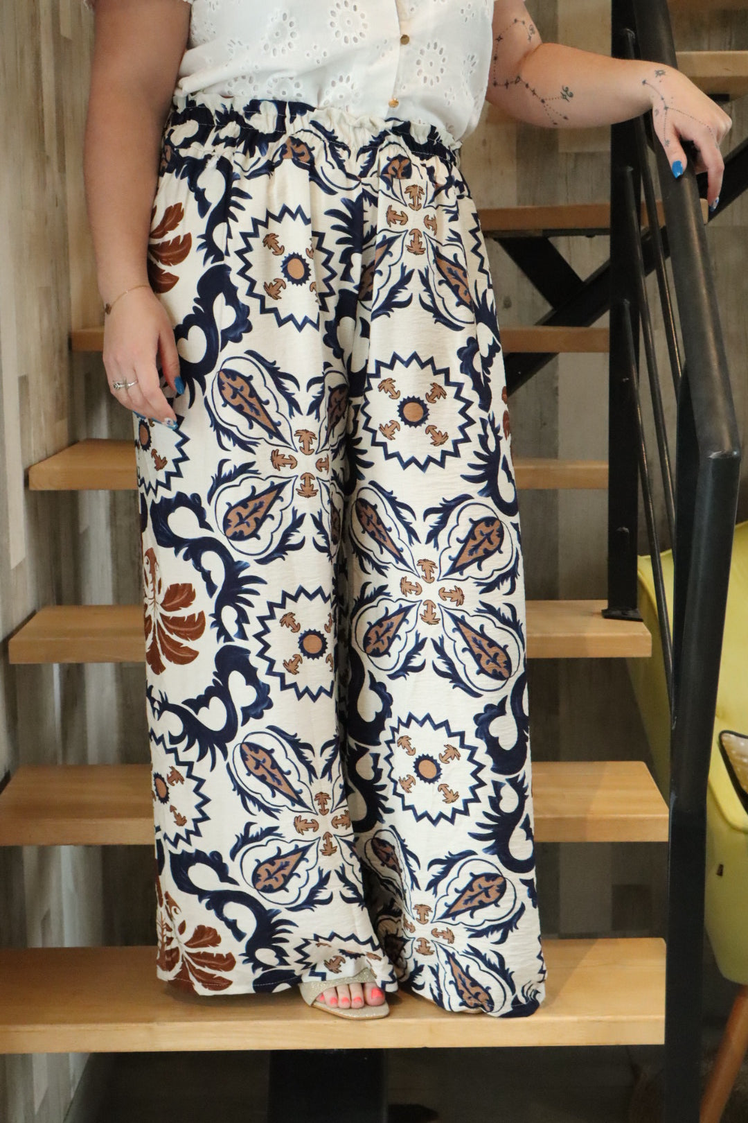 Pantalon fluide grande taille motif bohème bleu