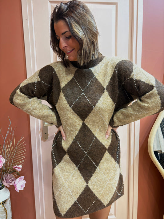 Robe pull carreaux
