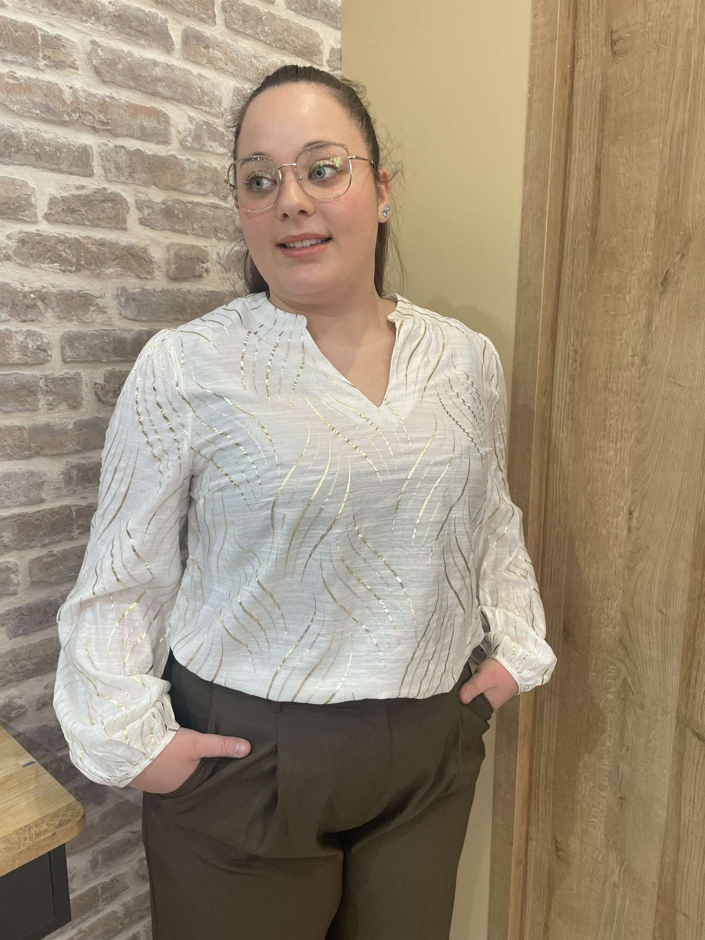 Blouse blanche et dorée CURVE