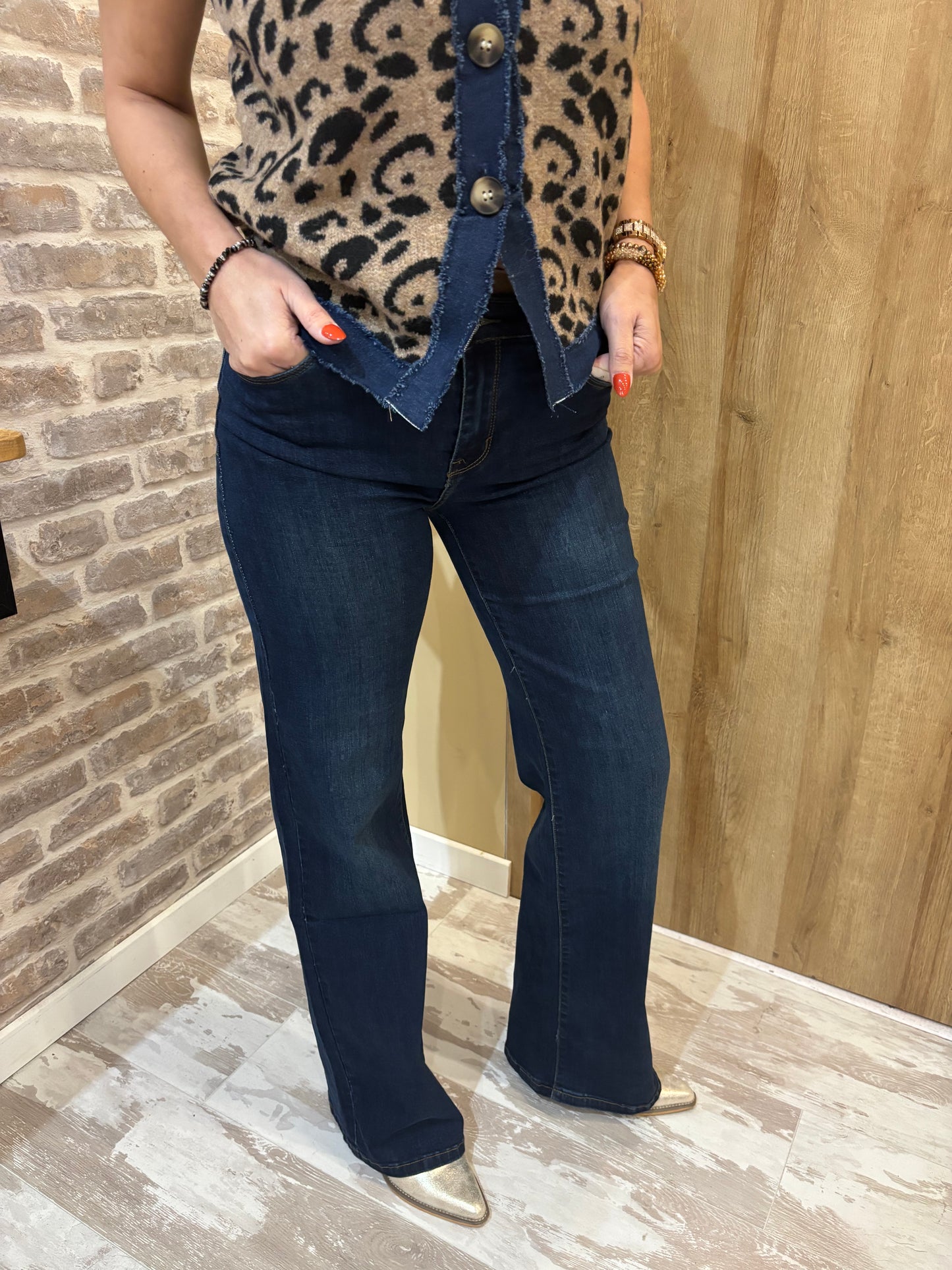 Jean large tall flare