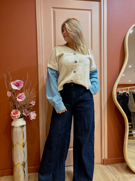 Gilet blanc aux manches en jean