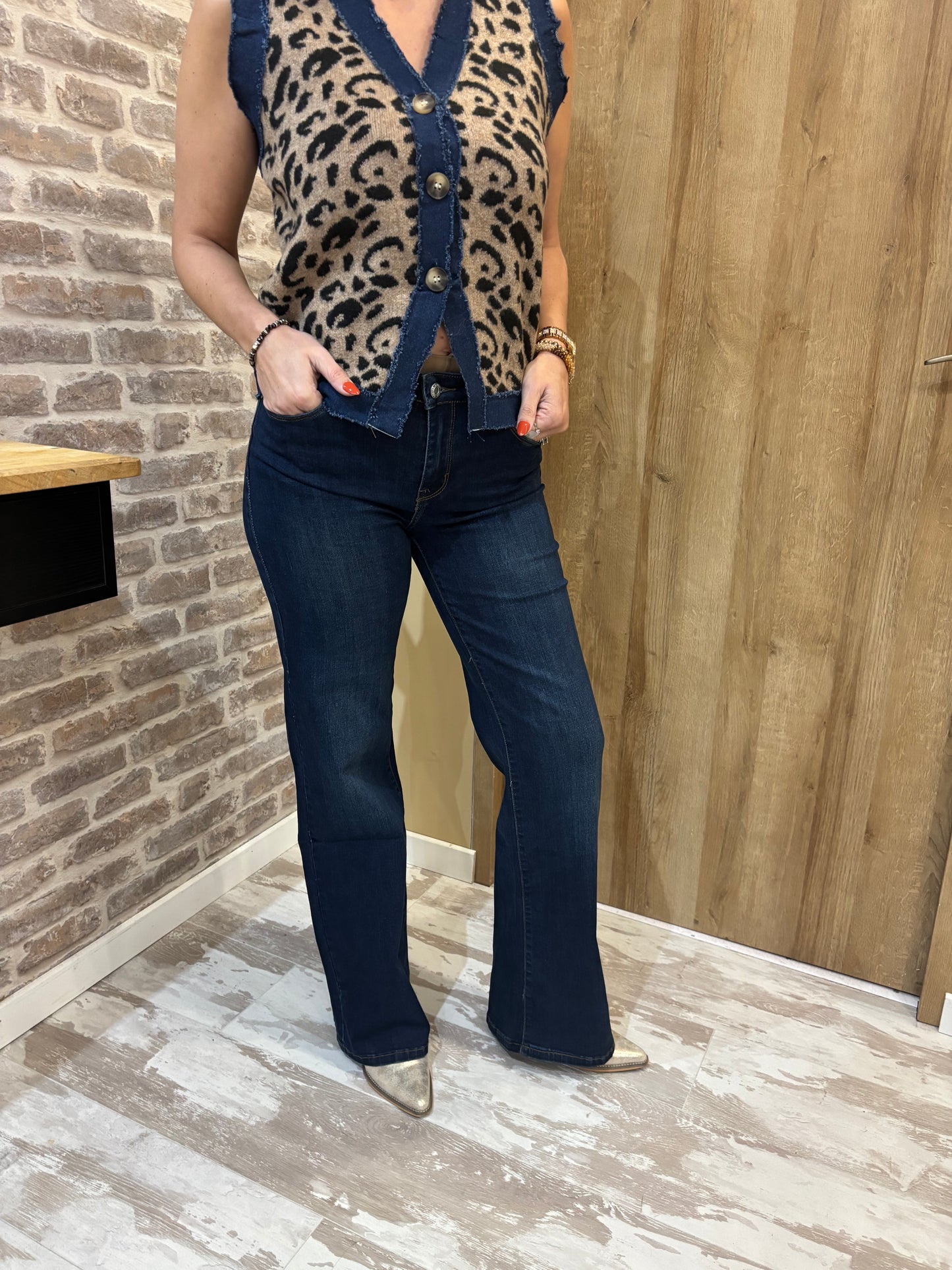 Jean large tall flare