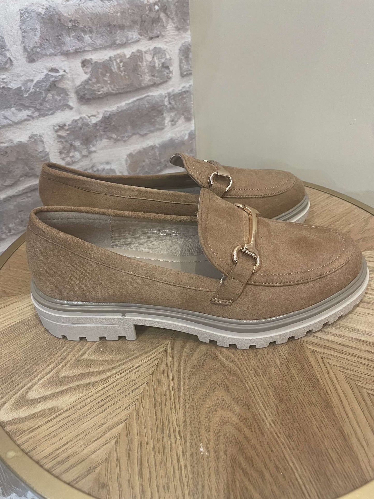 Mocassin camel