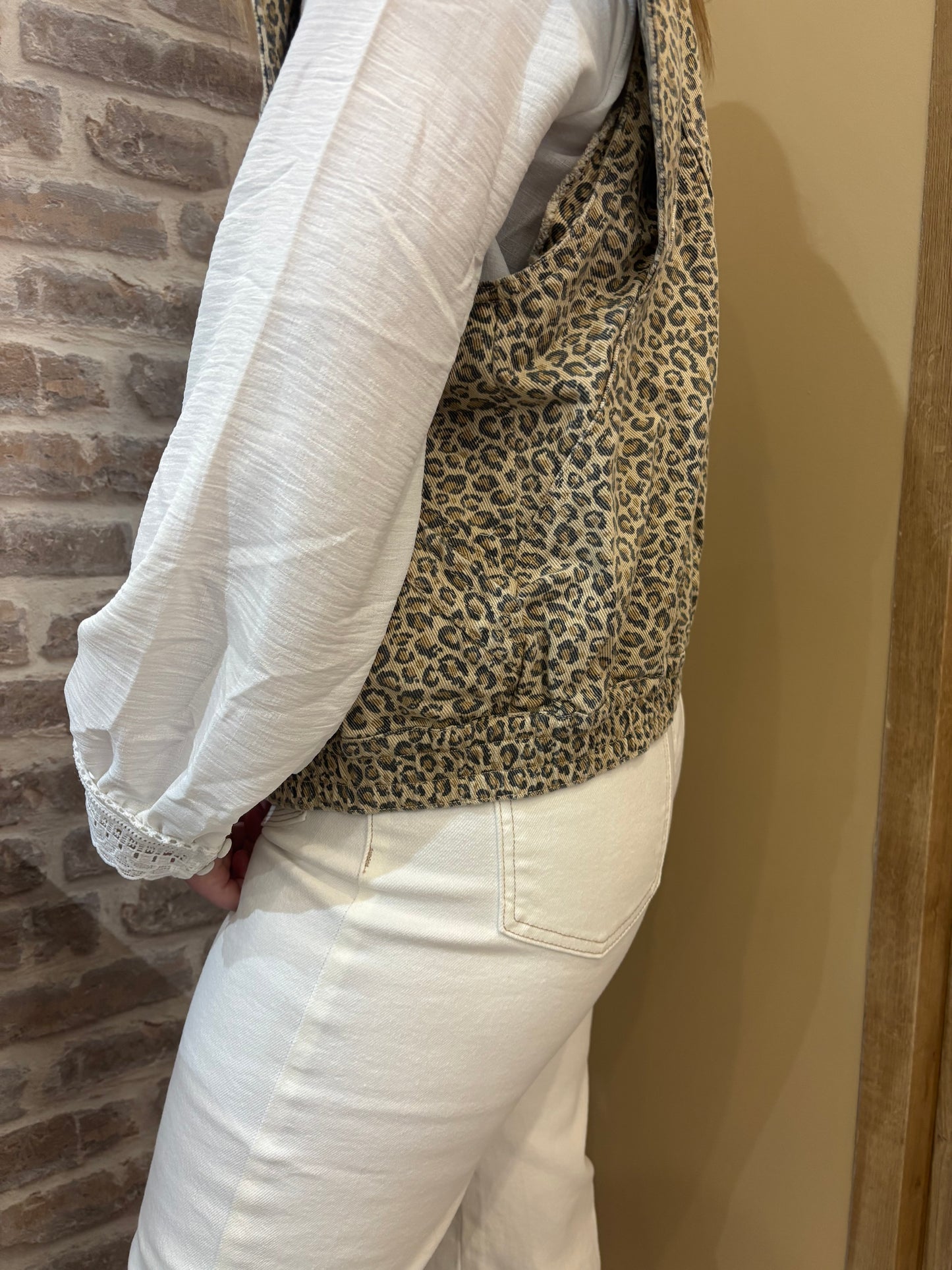 Veste sans manche léopard