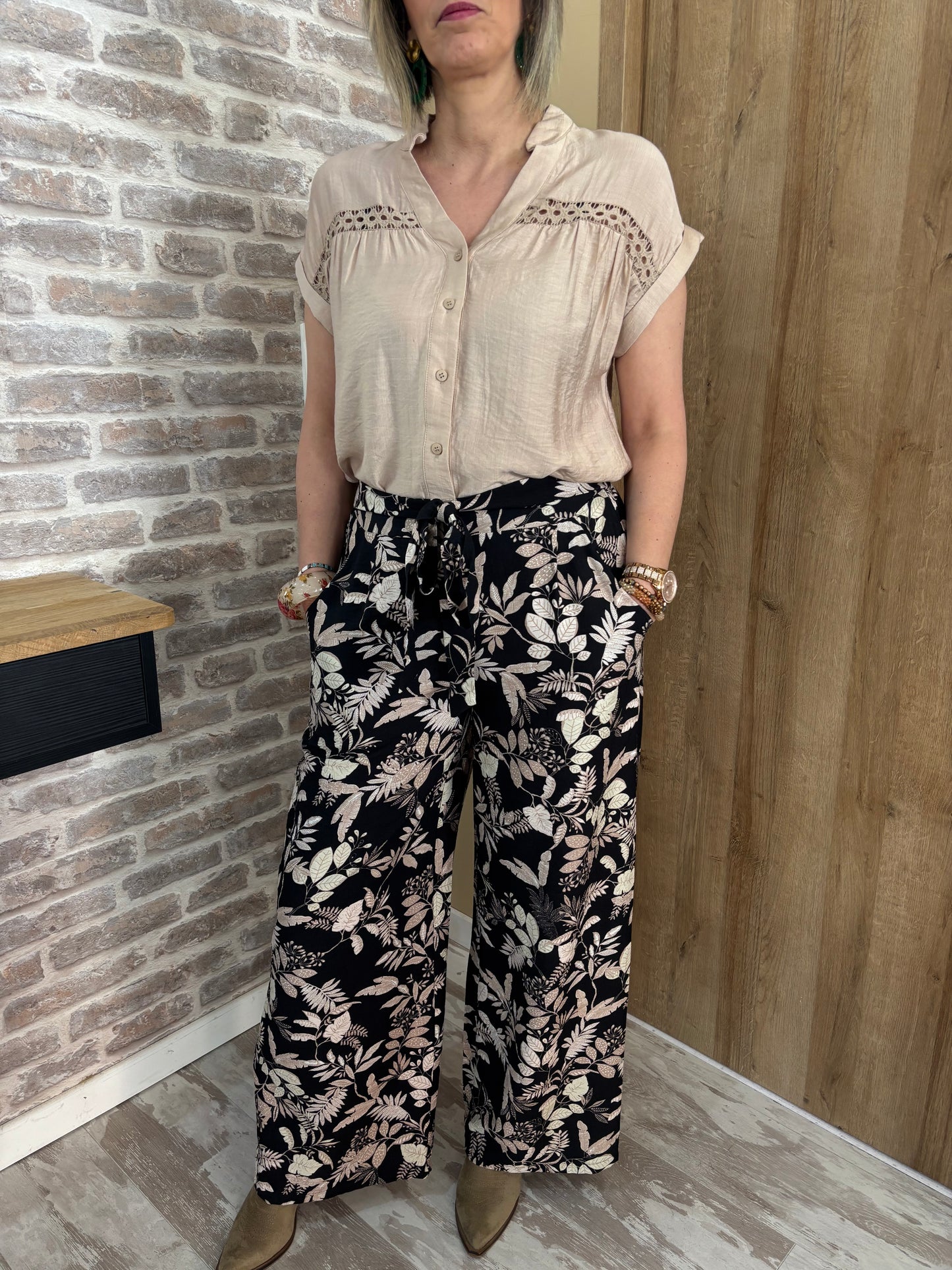 Pantalon fluide feuilles