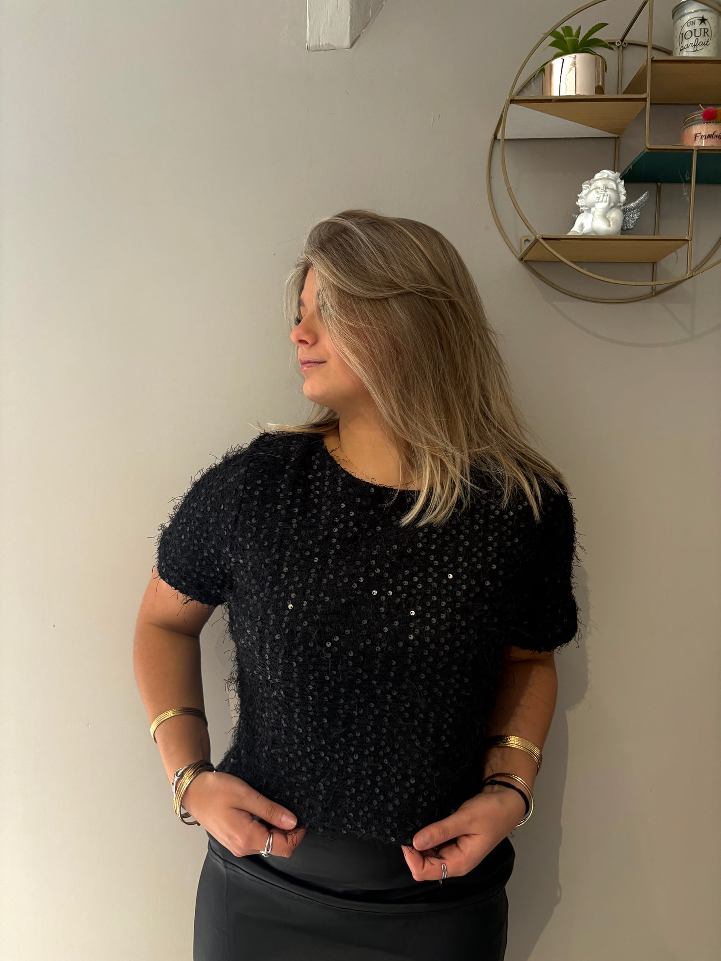 Top noir sequin