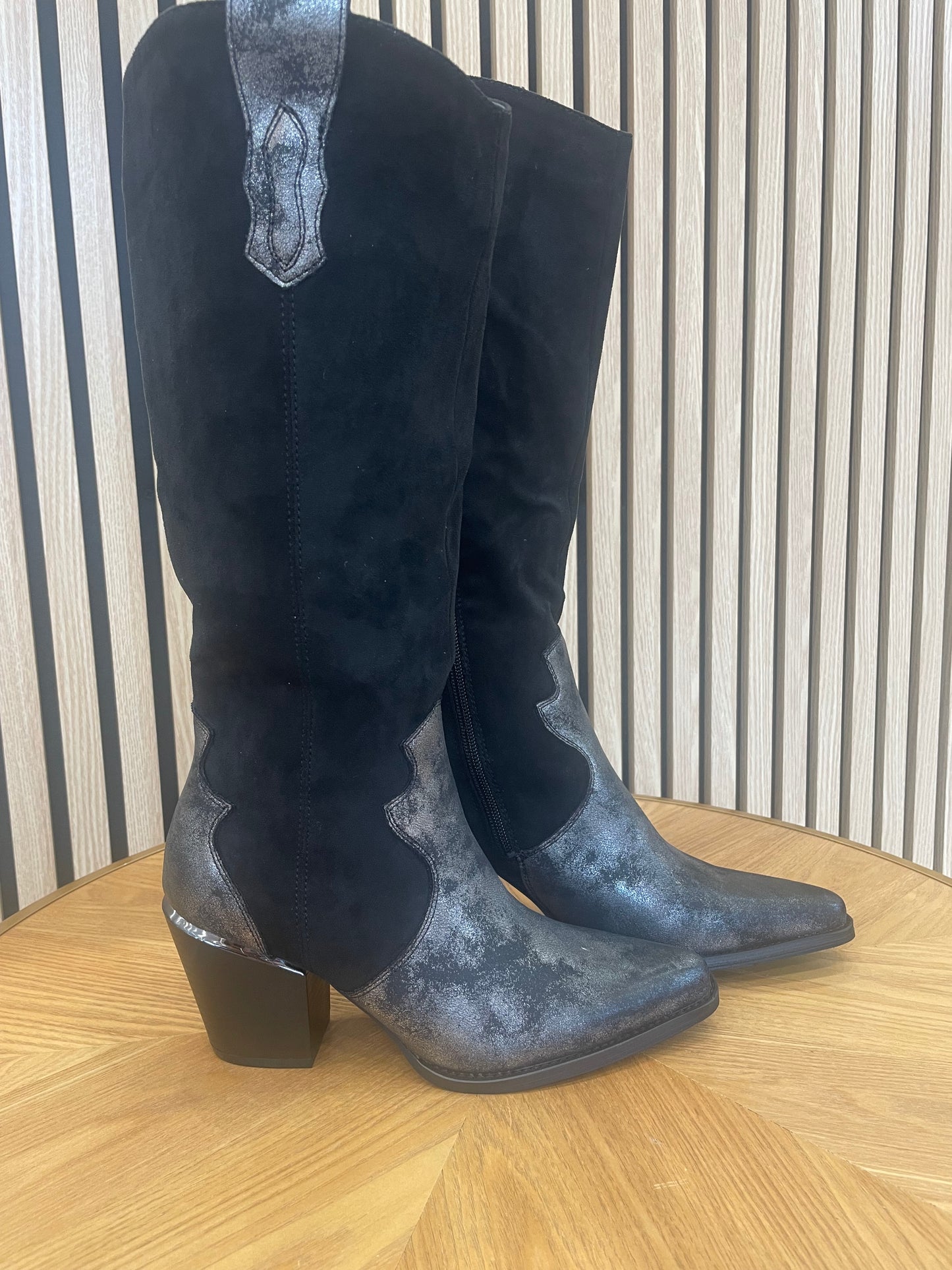 Bottes santiag noires