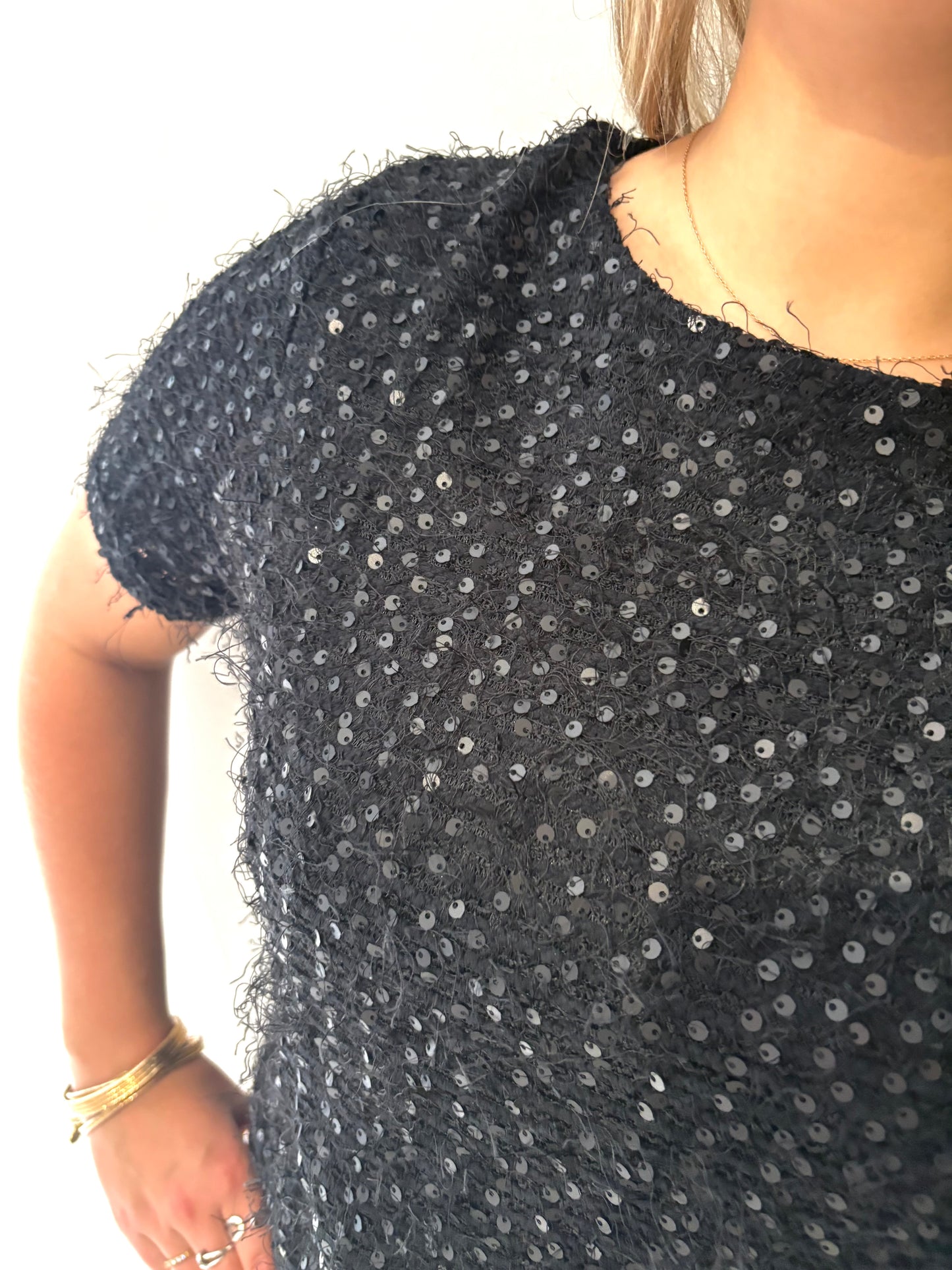 Top noir sequin