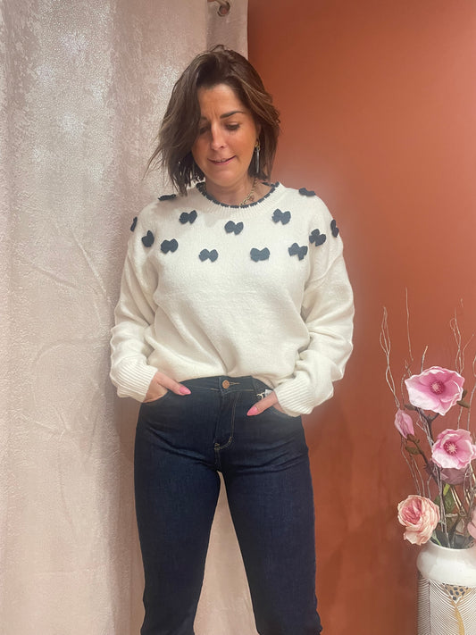 Pull blanc avec nœuds papillon
