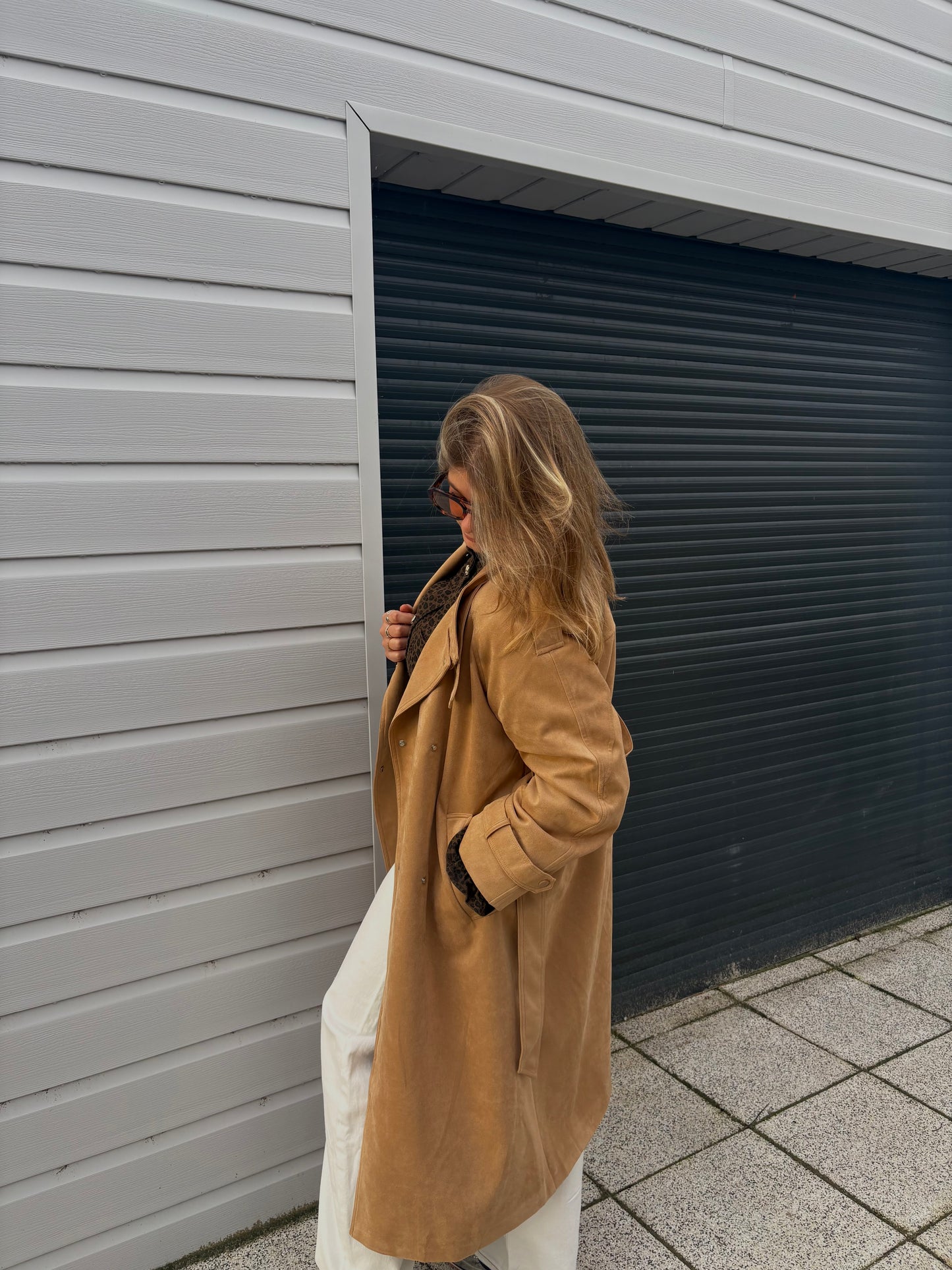 Veste longue en suédine camel