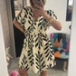 Robe courte noire et écru