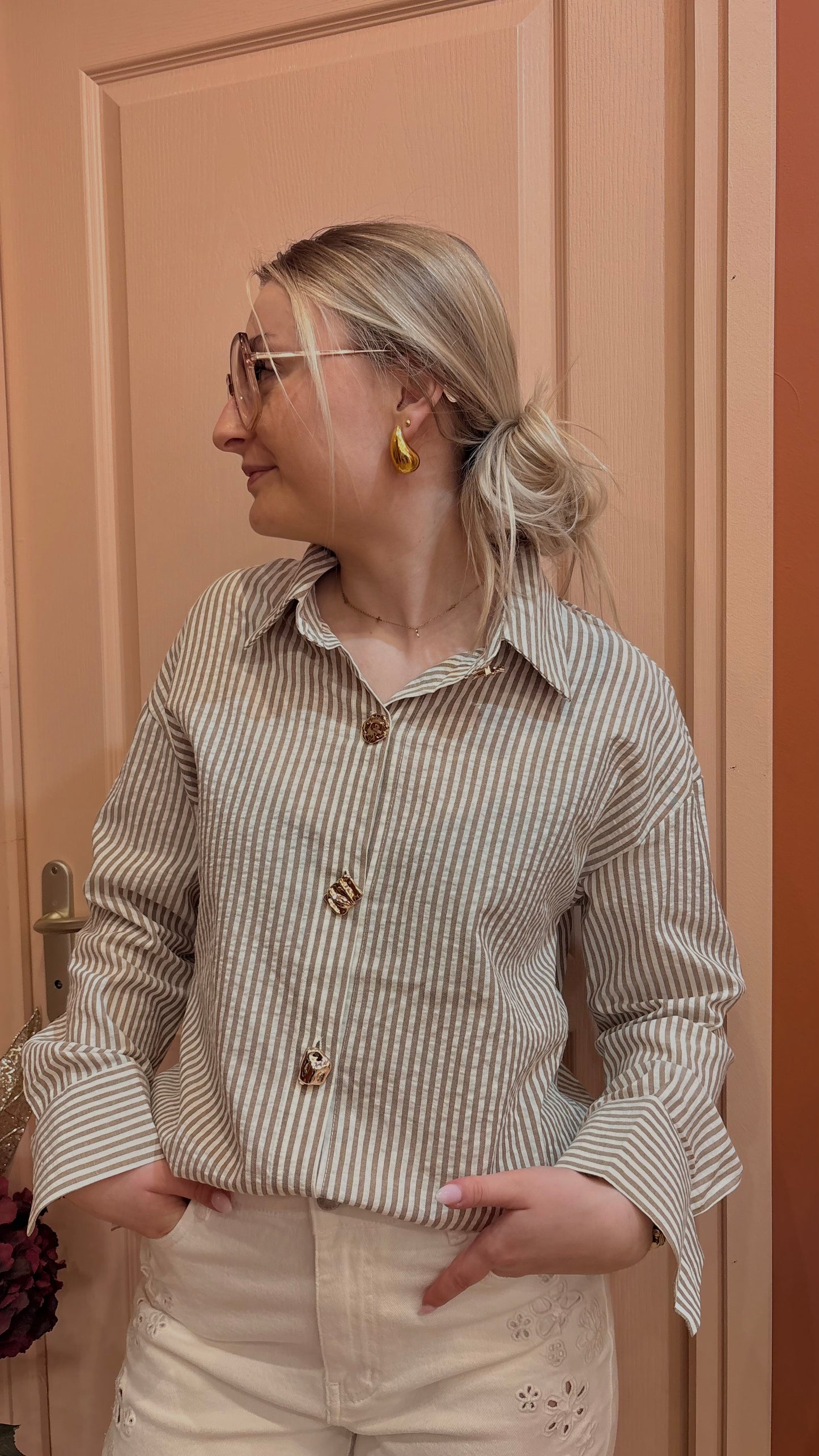 Chemise à rayures marron