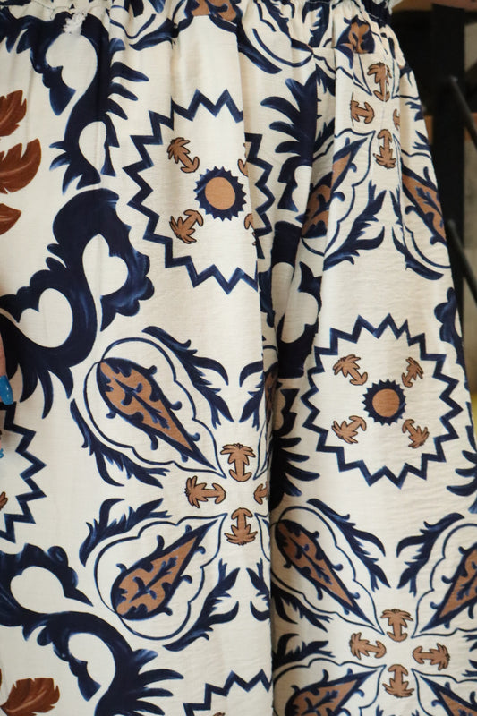Pantalon fluide grande taille motif bohème bleu