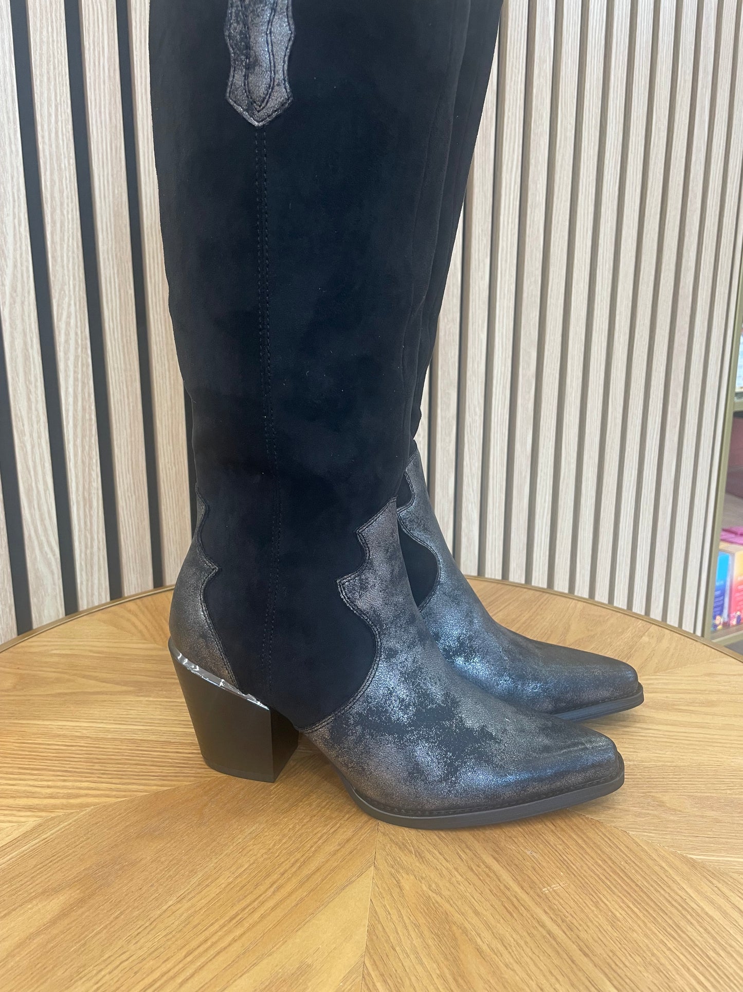 Bottes santiag noires