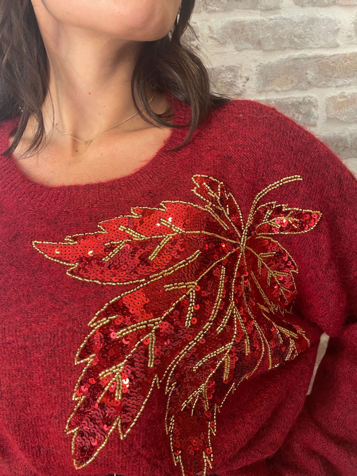 Pull bordeaux fleur sequin